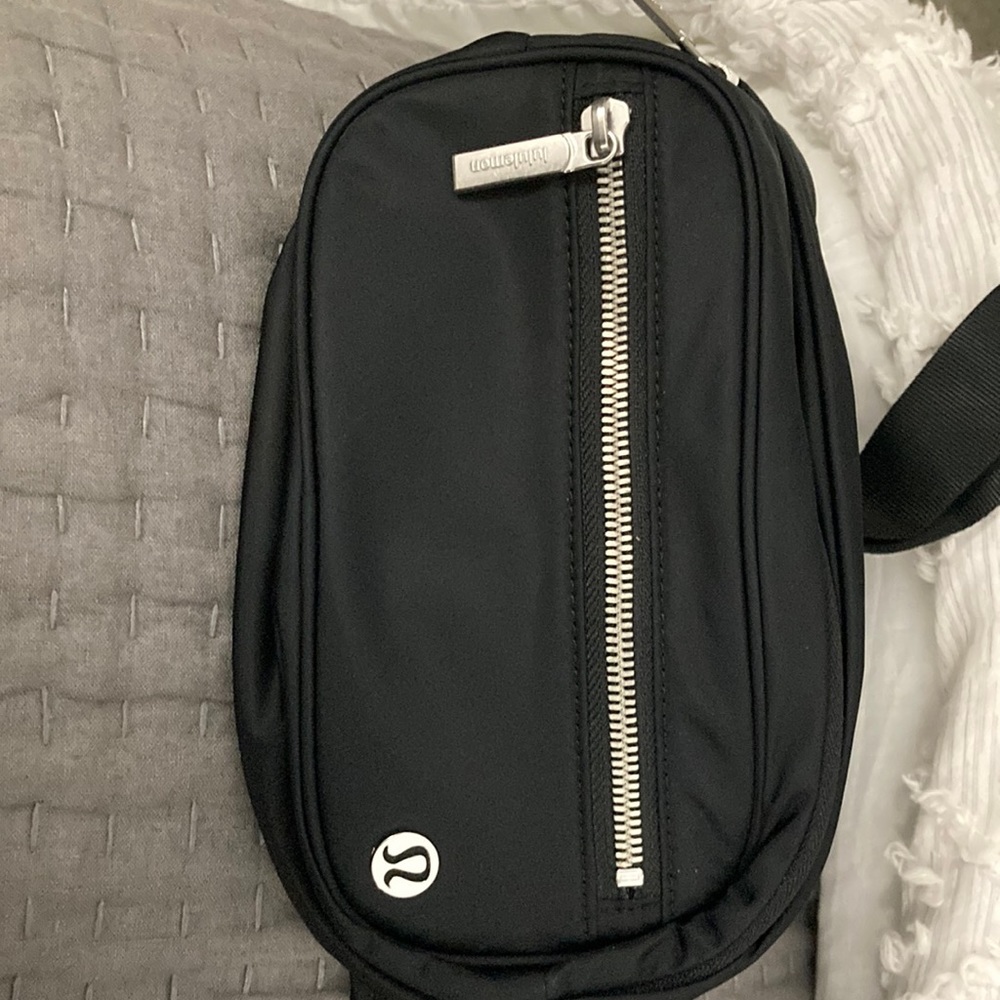 Lululemon belt bag